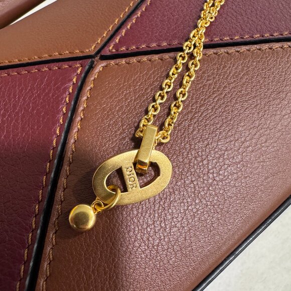 Christian Dior Gold-Tone Pendant Necklace with Crystal Drop - Picture 2 of 7